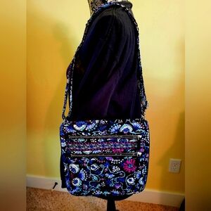 Vintage Vera Bradley Color Print Quilted Lined Purse W/ Strap. Never Used